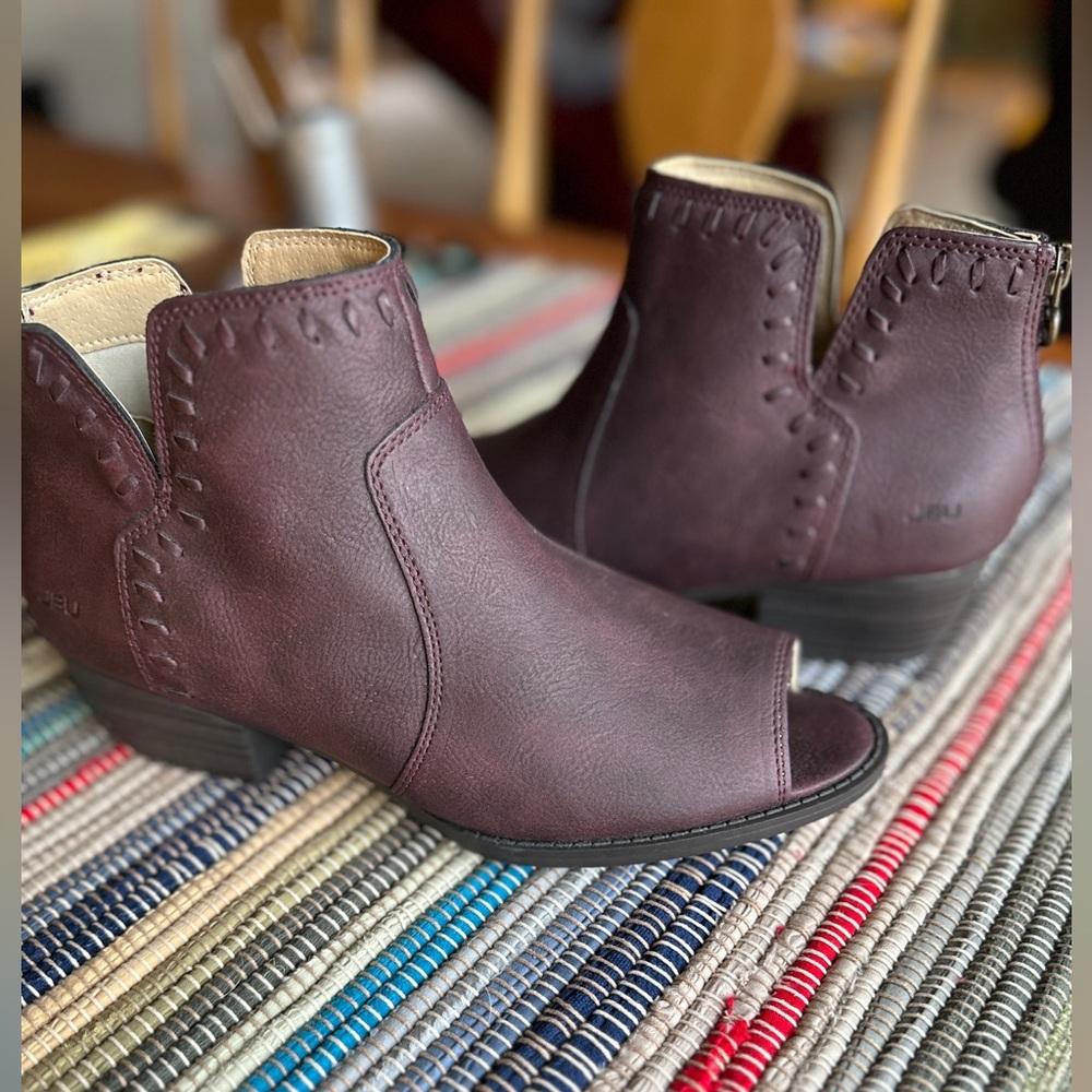 JBU Harper Open Toe Boots - Picture 9 of 9
